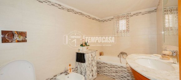 2 bedrooms House in Tromello, Italy No. 70753 10