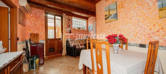 2 bedrooms House in Tromello, Italy No. 70753 9