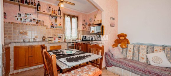 2 bedrooms House in Tromello, Italy No. 70753 2