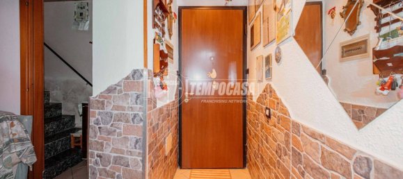 2 bedrooms House in Tromello, Italy No. 70753 5