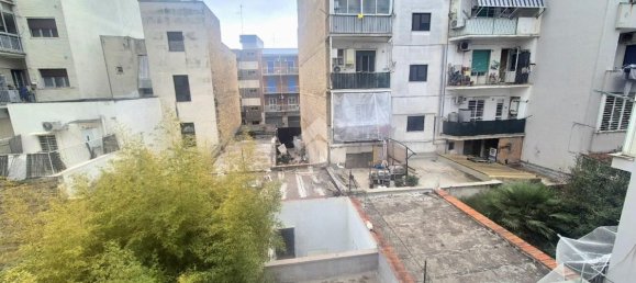 2 rooms Apartment in Bari, Italy No. 70959 6