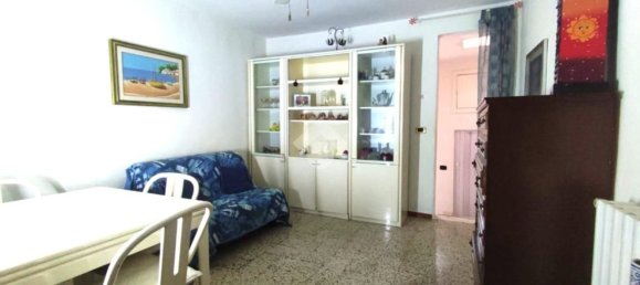2 rooms Apartment in Bari, Italy No. 70959 4