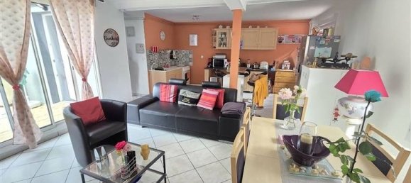 3 bedrooms House in Rouen, France No. 352988 2