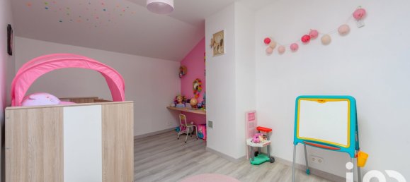 3 bedrooms House in Sept-Saulx, France No. 246870 12