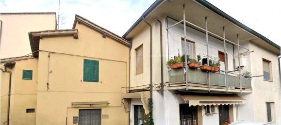 2 bedrooms Apartment in Lastra a Signa, Italy No. 267330 2