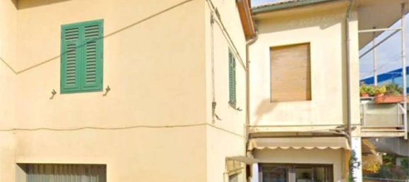 2 bedrooms Apartment in Lastra a Signa, Italy No. 267330 4