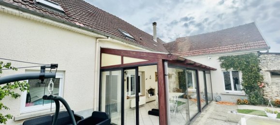 4 bedrooms House in Montmirail, France No. 92186 18
