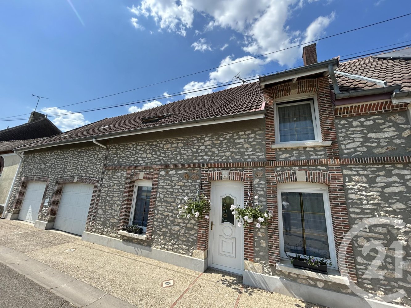 4 bedrooms House in Montmirail, France No. 92186