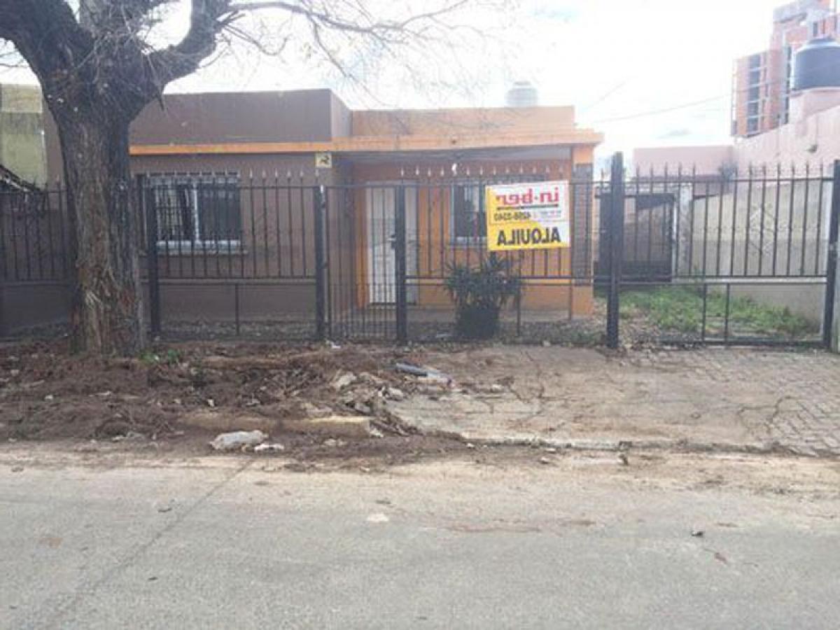 Studio in Berazategui, Argentina, Nr. 19557