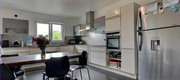 5 bedrooms House in Bouzonville, France No. 65437 5