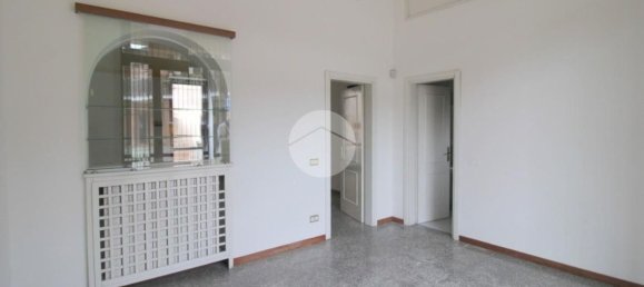 2-salle Propriété commerciale à Corte Franca, Italy No. 118169 5