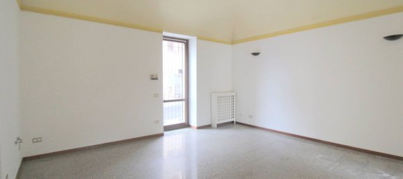 2-salle Propriété commerciale à Corte Franca, Italy No. 118169 11