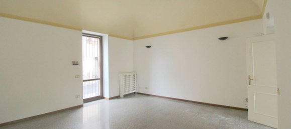 2-salle Propriété commerciale à Corte Franca, Italy No. 118169 10