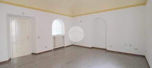 2-salle Propriété commerciale à Corte Franca, Italy No. 118169 20