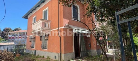 6 bedrooms Villa in San Mauro Torinese, Italy No. 312933 11