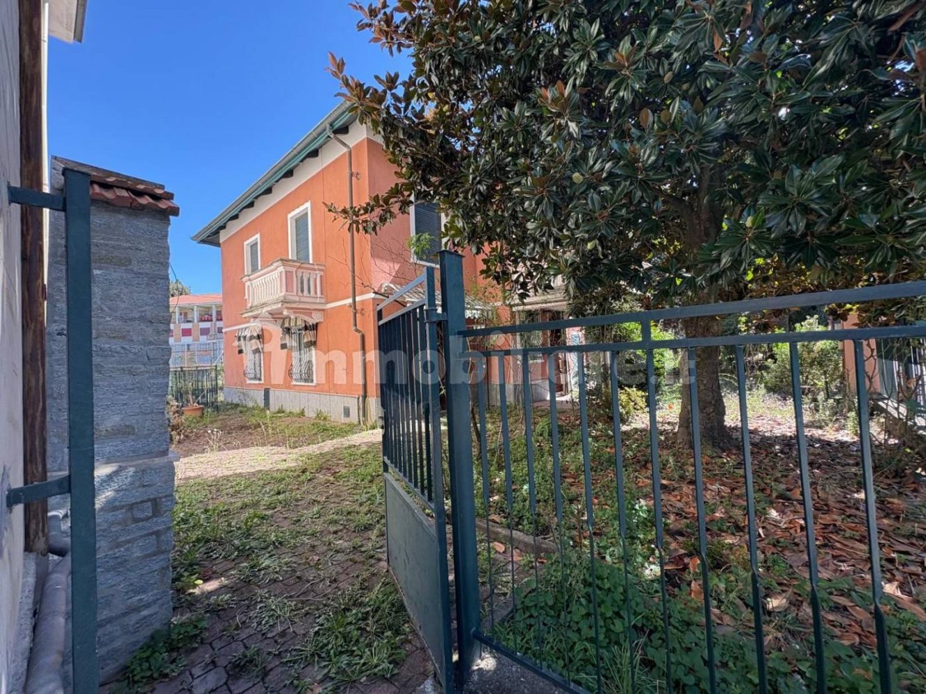 6 bedrooms Villa in San Mauro Torinese, Italy No. 312933