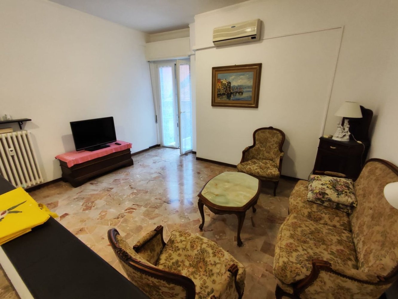 4غرفة شقة في Rapallo, Italy رقم 218800