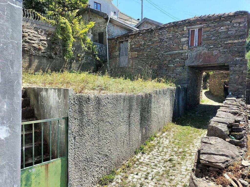 2 bedrooms Villa in Castro Daire, Portugal No. 336623