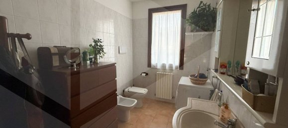 3 rooms Apartment in Castelnuovo Rangone, Italy No. 24547 11