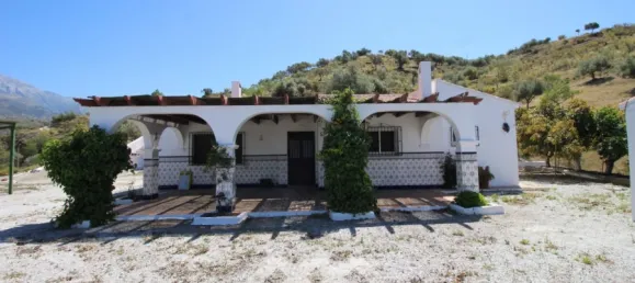 3 غرف نوم منزل في Canillas de Aceituno, Spain رقم 131257 2