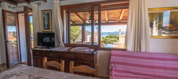 5 bedrooms Villa in Olbia, Italy No. 319688 5