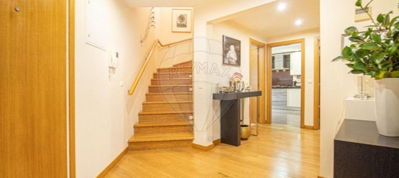 5 bedrooms Duplex in Lisbon, Portugal No. 65933 12