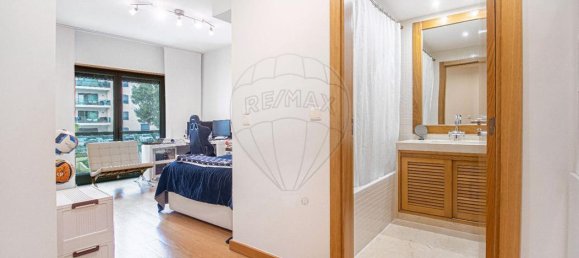 5 bedrooms Duplex in Lisbon, Portugal No. 65933 7