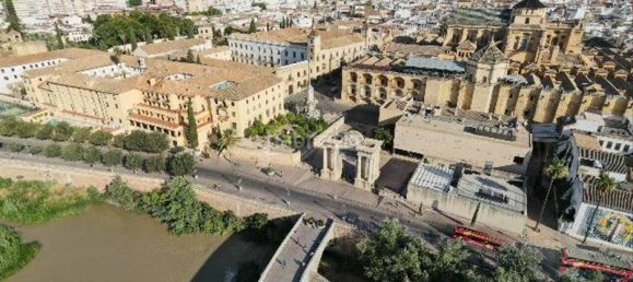 Apartamento de 3 dormitorios en Cabra, Spain No. 137809 8