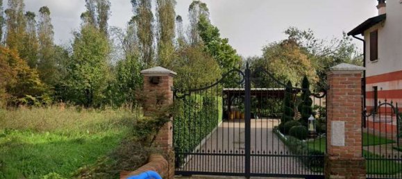 7 bedrooms House in Borgo San Giacomo, Italy No. 381874 17