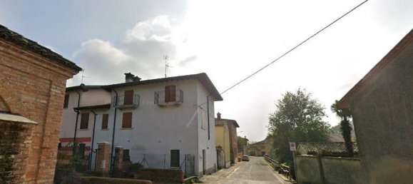 7 bedrooms House in Borgo San Giacomo, Italy No. 381874 3