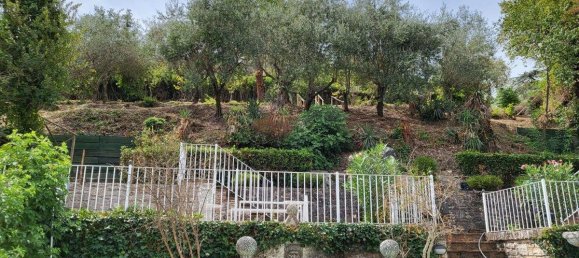 6 Schlafzimmer Wohnung in Todi, Italy, Nr. 134035 6