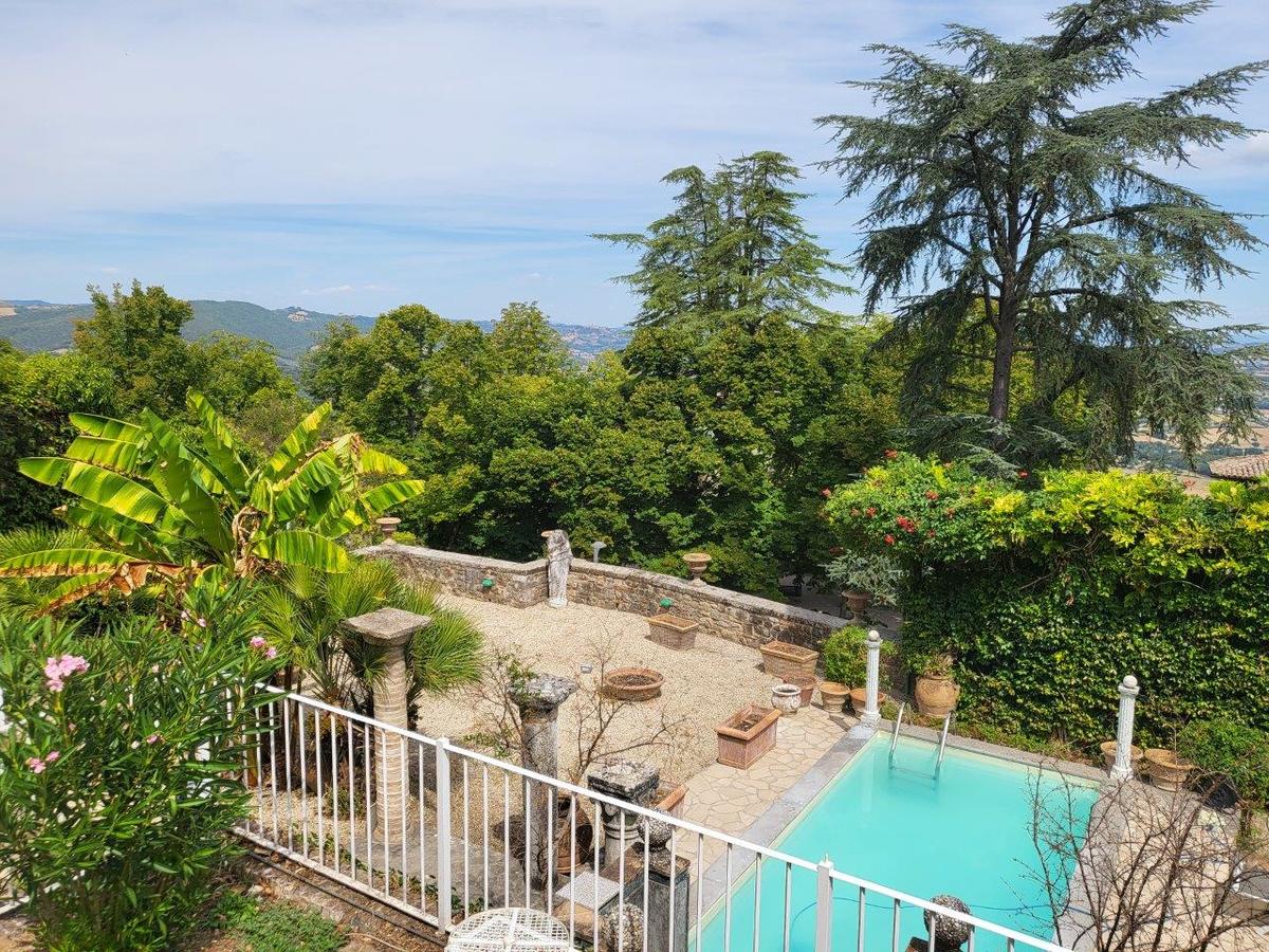 6 Schlafzimmer Wohnung in Todi, Italy, Nr. 134035