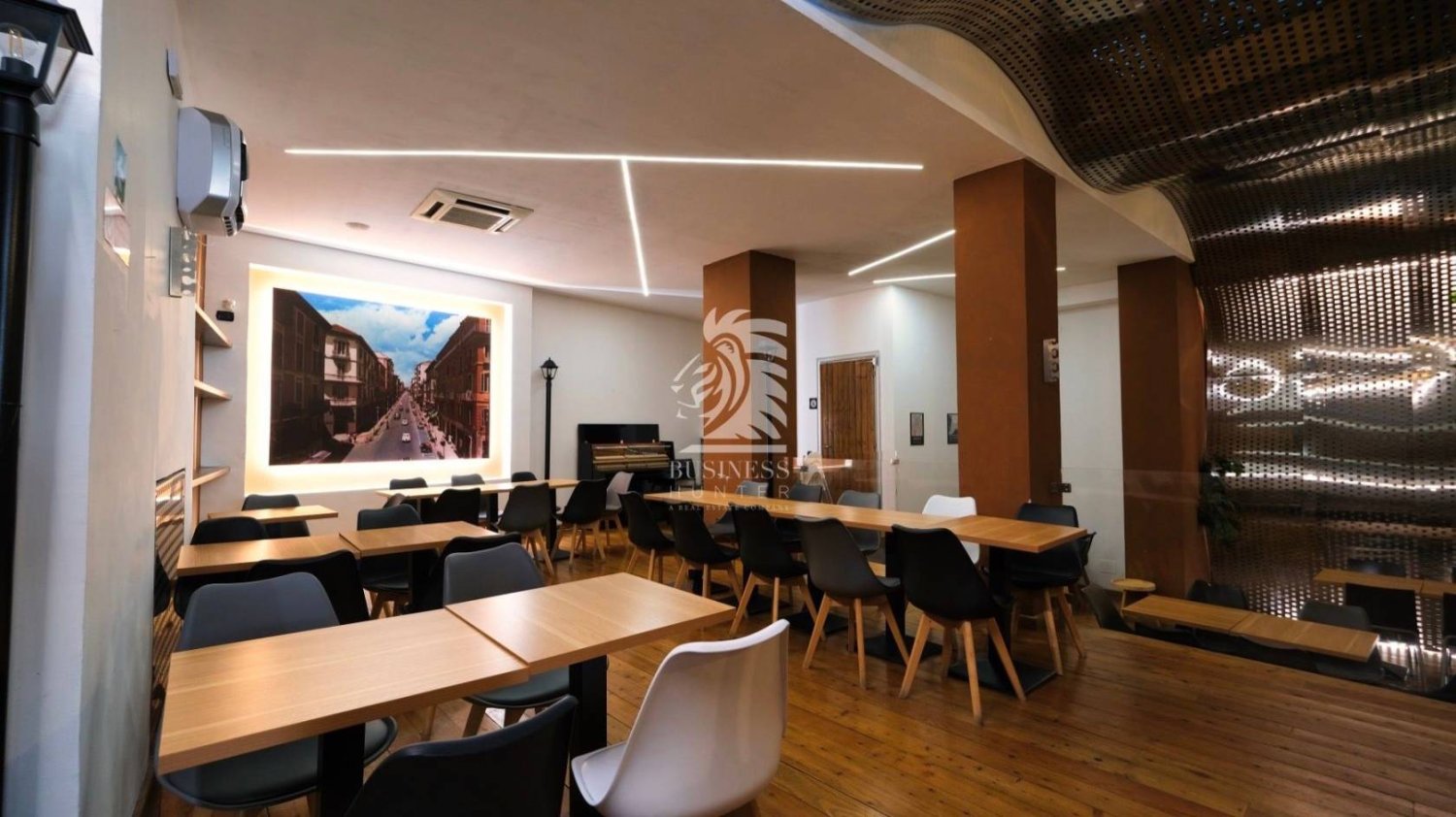 3 rooms Commercial property in Asti, Italy No. 297929