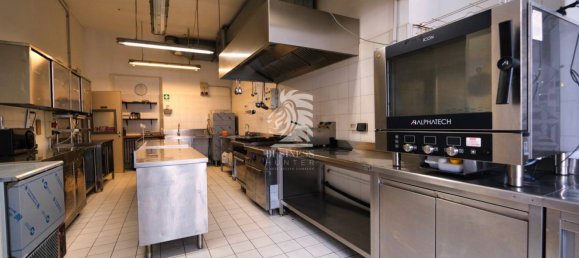 3 rooms Commercial property in Asti, Italy No. 297929 28