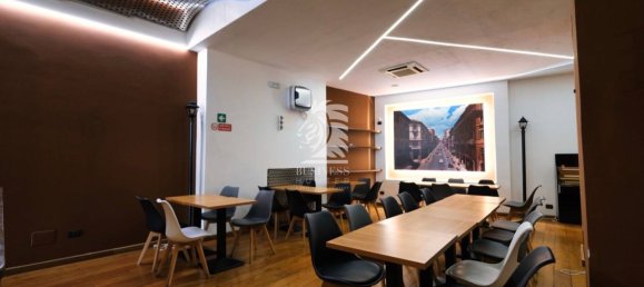 3 rooms Commercial property in Asti, Italy No. 297929 3