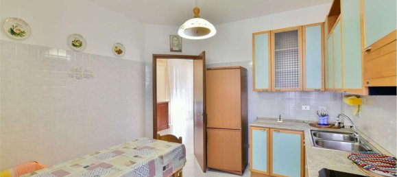 Квартира с 3 комнатами в Чинизелло Бальсамо, Италия № 188261 10