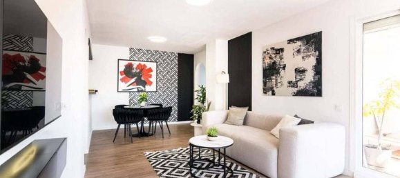 3 bedrooms Penthouse in El Paraiso, Spain No. 178395 8