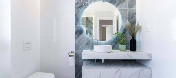 3 bedrooms Penthouse in El Paraiso, Spain No. 178395 18