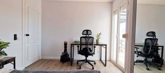 3 bedrooms Penthouse in El Paraiso, Spain No. 178395 4