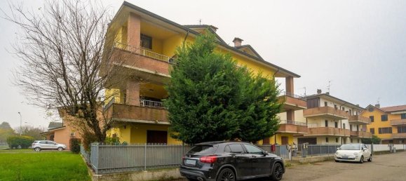 8-salle Maison à Cadelbosco di Sopra, Italy No. 292532 2