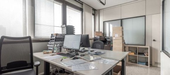 Escritório de 8 divisões em Padua, Italy N.º 99865 12