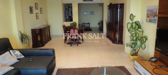 3 bedrooms Apartment in Saint Julian's, Malta No. 3436 2