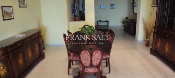 3 bedrooms Apartment in Saint Julian's, Malta No. 3436 4