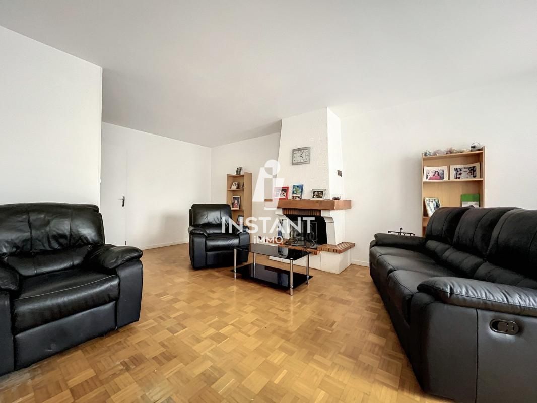 4 Schlafzimmer Haus in Thiais, France, Nr. 174551