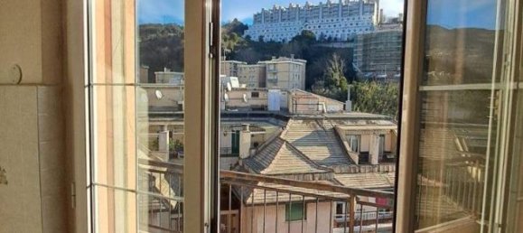 Apartamento de 4 divisões em Genoa, Italy N.º 162427 6