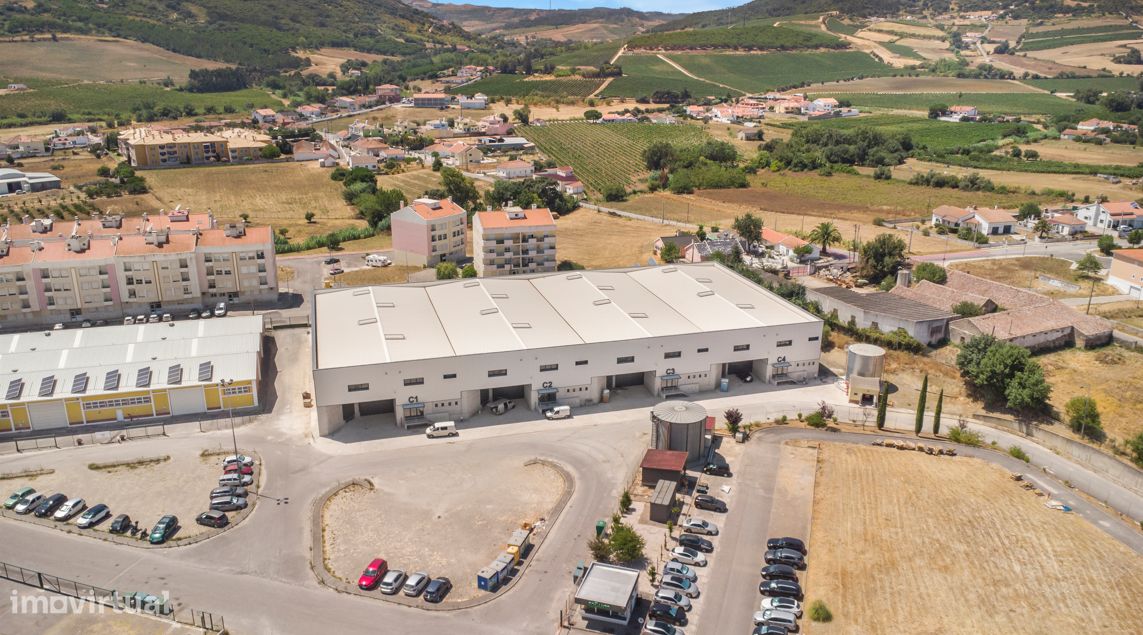 Armazém em Arruda dos Vinhos, Portugal 4200 m² N.º 279514