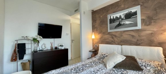 3-salle Appartement à Nova Milanese, Italy No. 284793 24