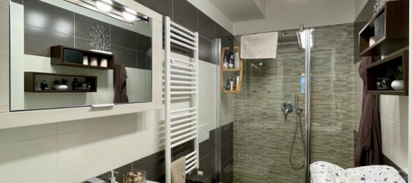 3-salle Appartement à Nova Milanese, Italy No. 284793 21