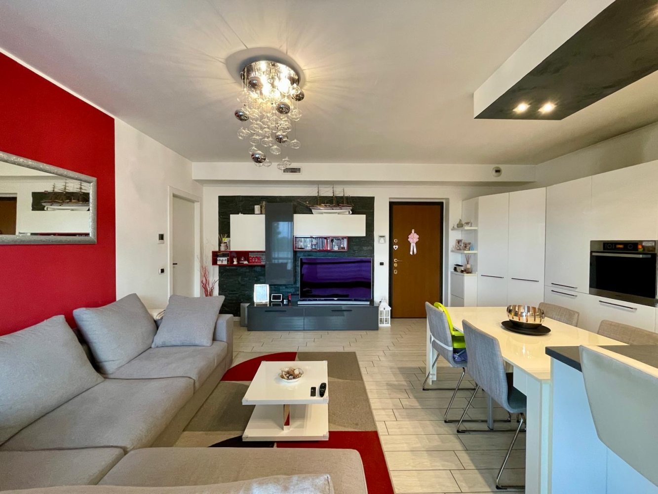 3-salle Appartement à Nova Milanese, Italy No. 284793