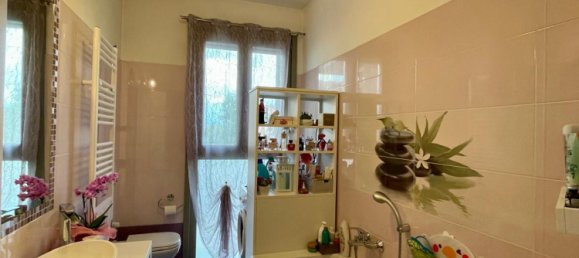 3-salle Appartement à Nova Milanese, Italy No. 284793 28